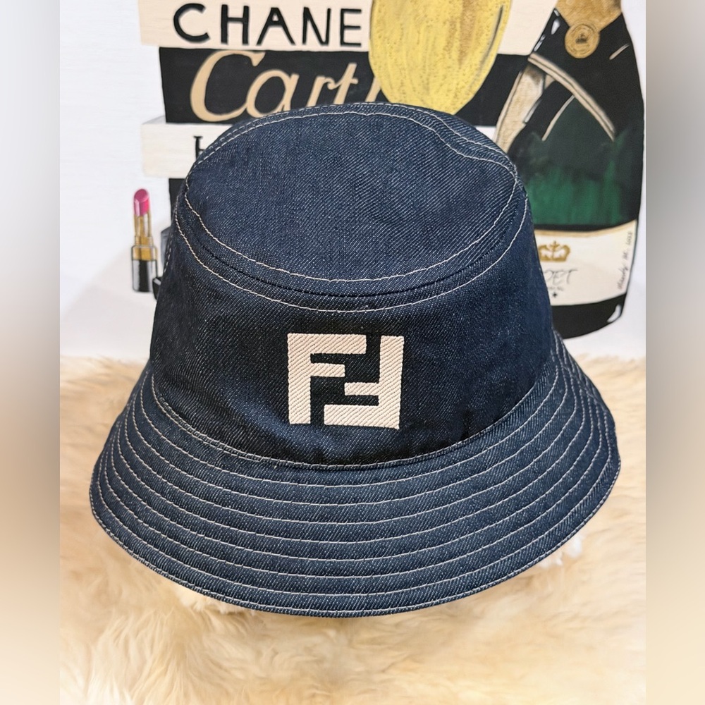 🔥 FENDI BLUE DENIM BUCKET HAT SIZE 60cm / Large Like New
